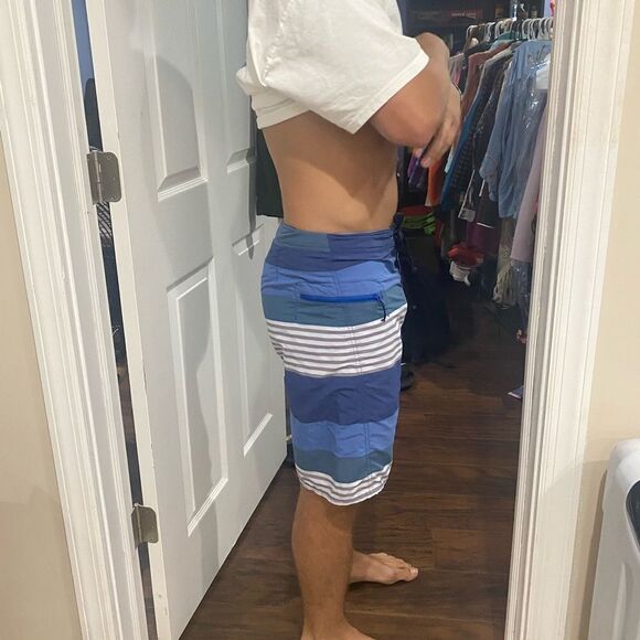 Patagonia Mens board shorts swim trunks - Picture 10 of 10